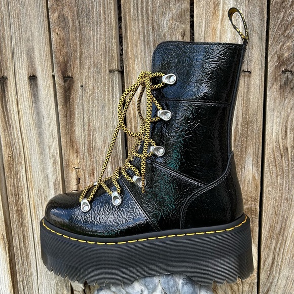 NWT Dr. Martens Ghilana Max Quad Platform Boot Distressed Patent Leather Black 6 - Picture 16 of 16
